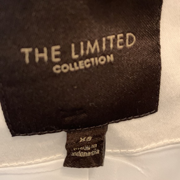 Three quarter sleeve white jacket/blazer from Limited. Sz XS - Picture 6 of 6